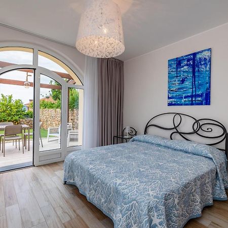 Mirto Blu Bed & Breakfast บอร์จิโอแวเรซซี ภายนอก รูปภาพ