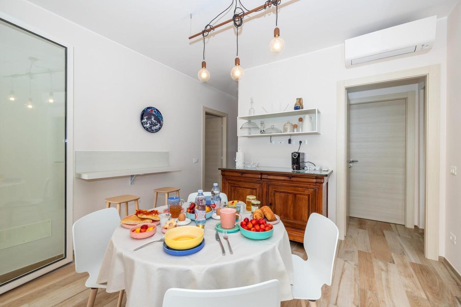 Mirto Blu Bed & Breakfast บอร์จิโอแวเรซซี ภายนอก รูปภาพ